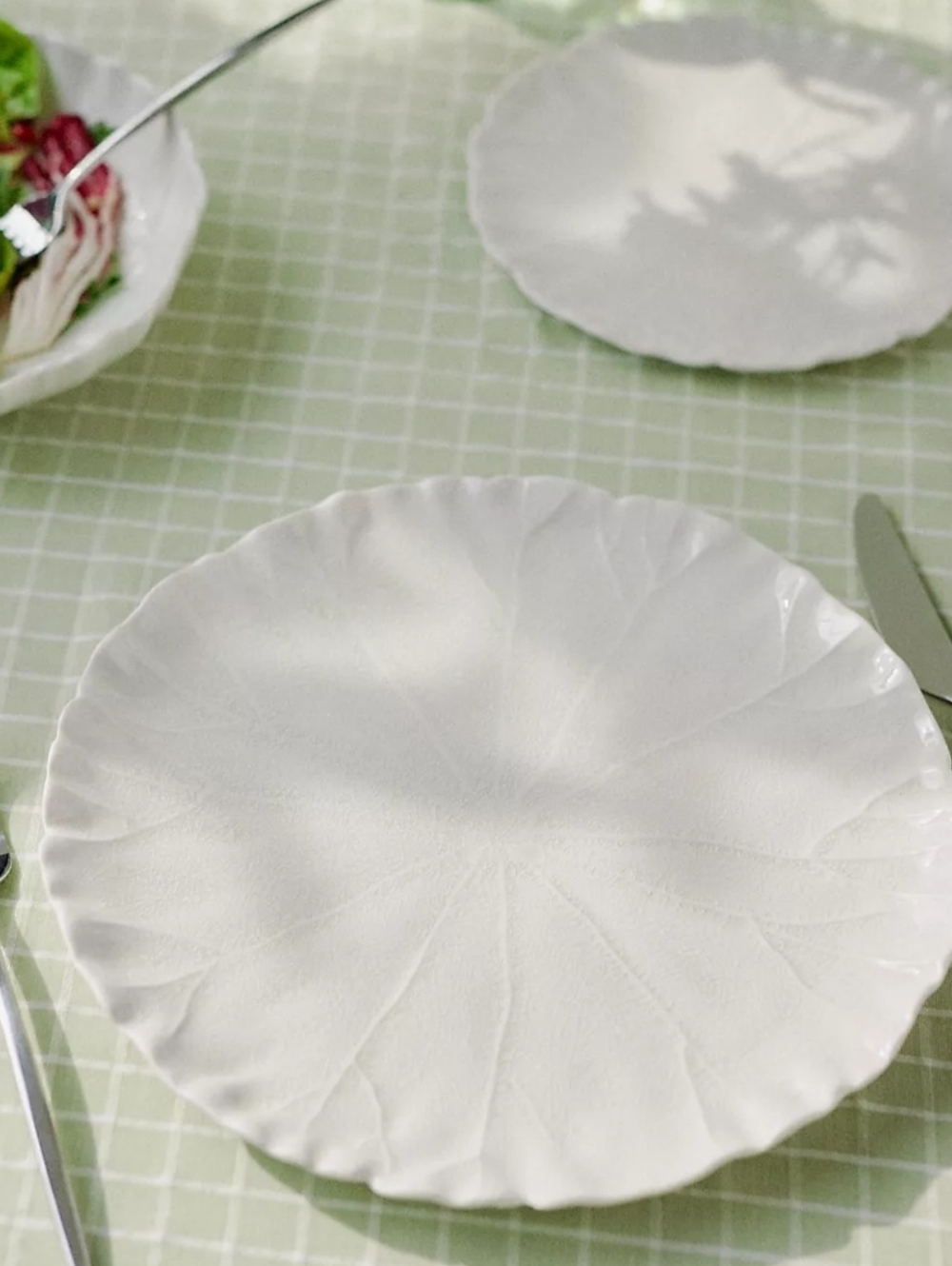 Anthropologie, Lilypad Dinner Plate